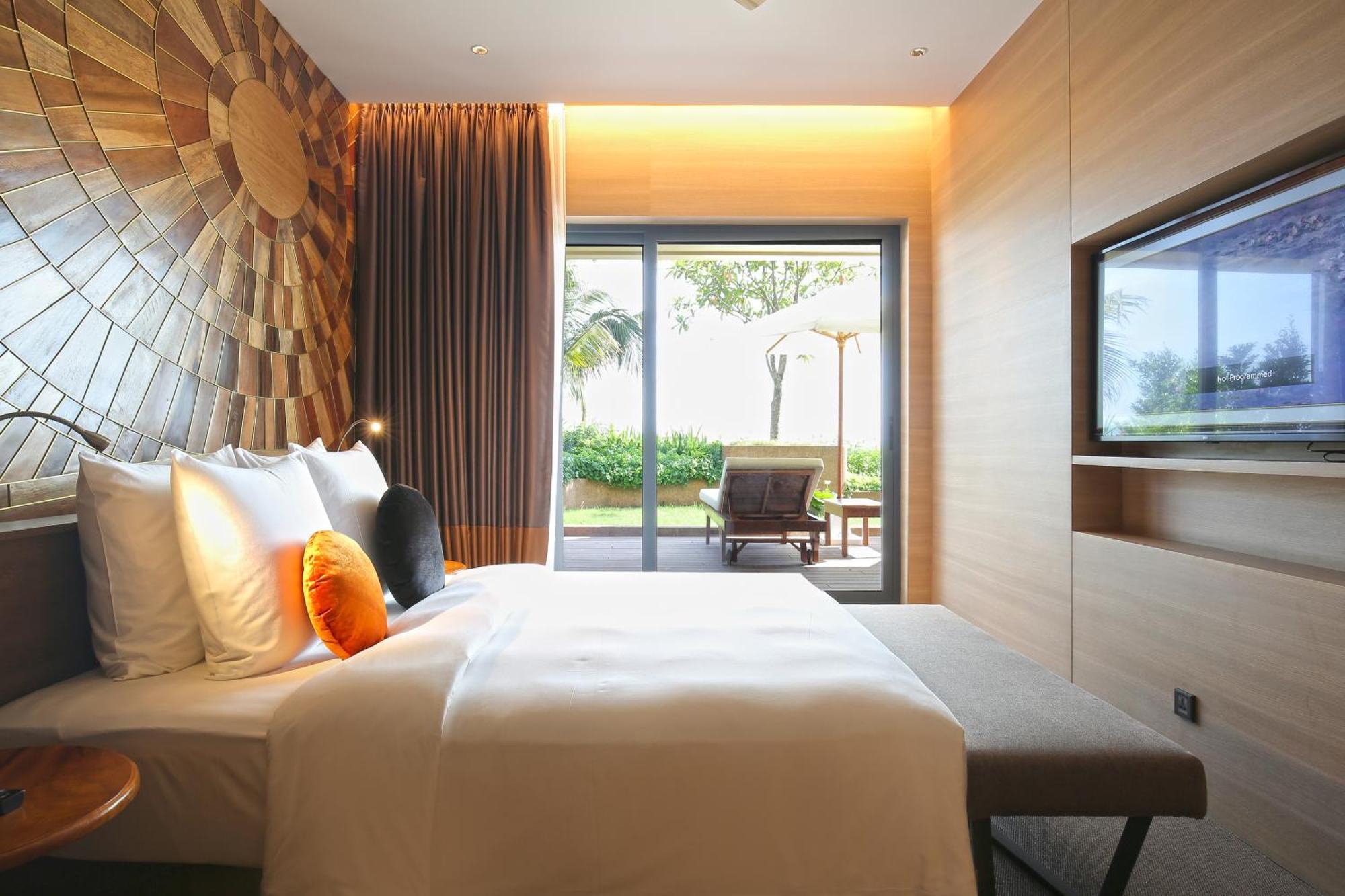 Sun & Moon, Riverside Hotel Phnom Penh Ngoại thất bức ảnh