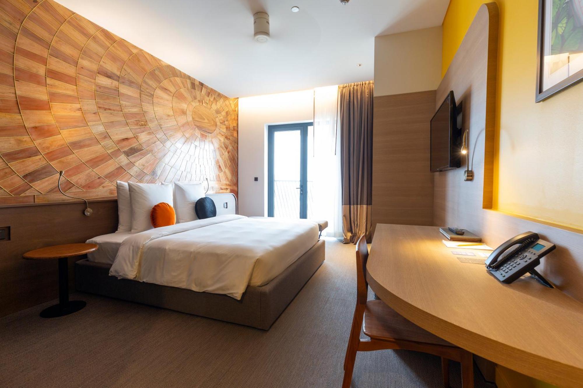 Sun & Moon, Riverside Hotel Phnom Penh Ngoại thất bức ảnh