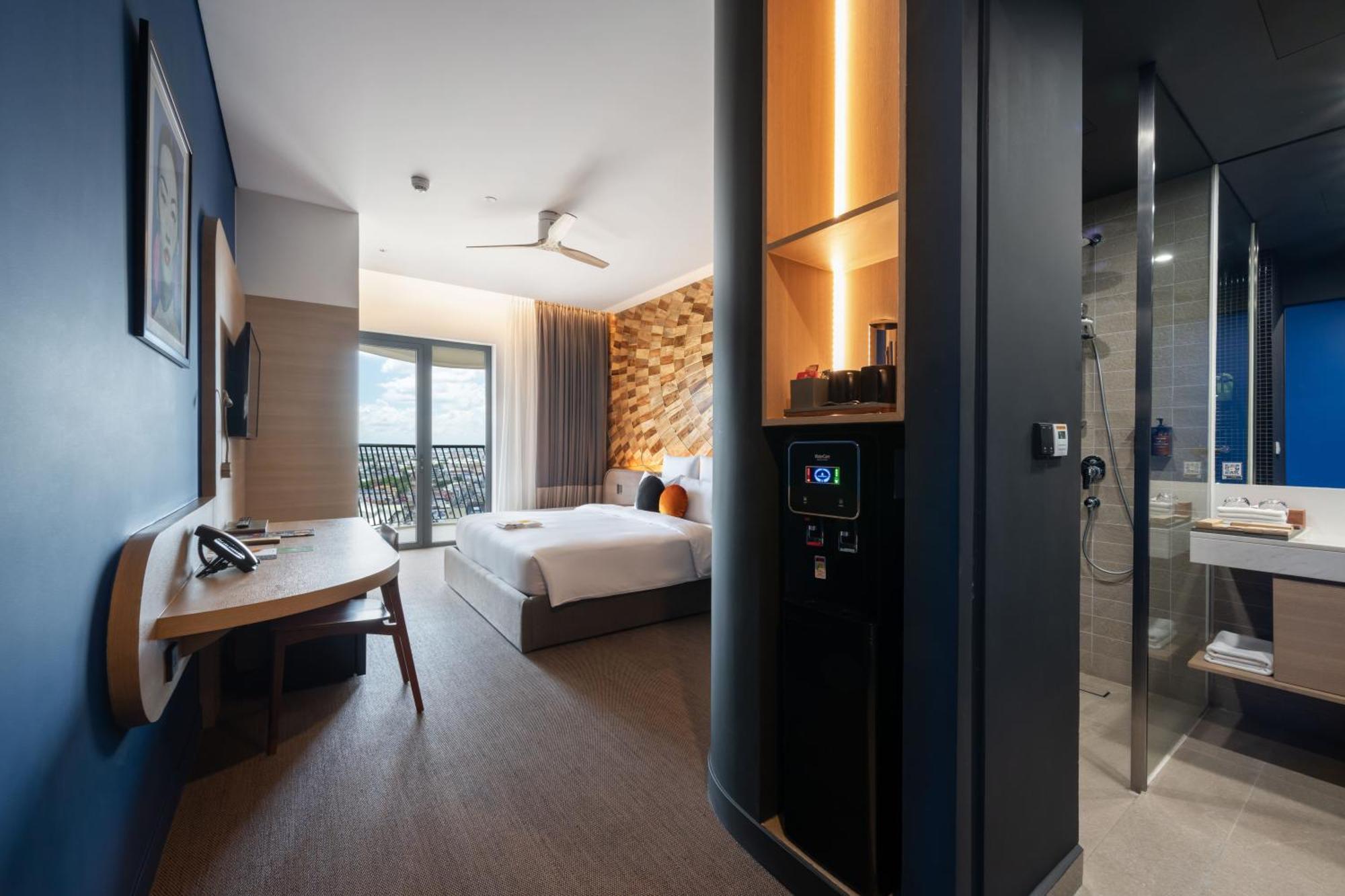 Sun & Moon, Riverside Hotel Phnom Penh Ngoại thất bức ảnh