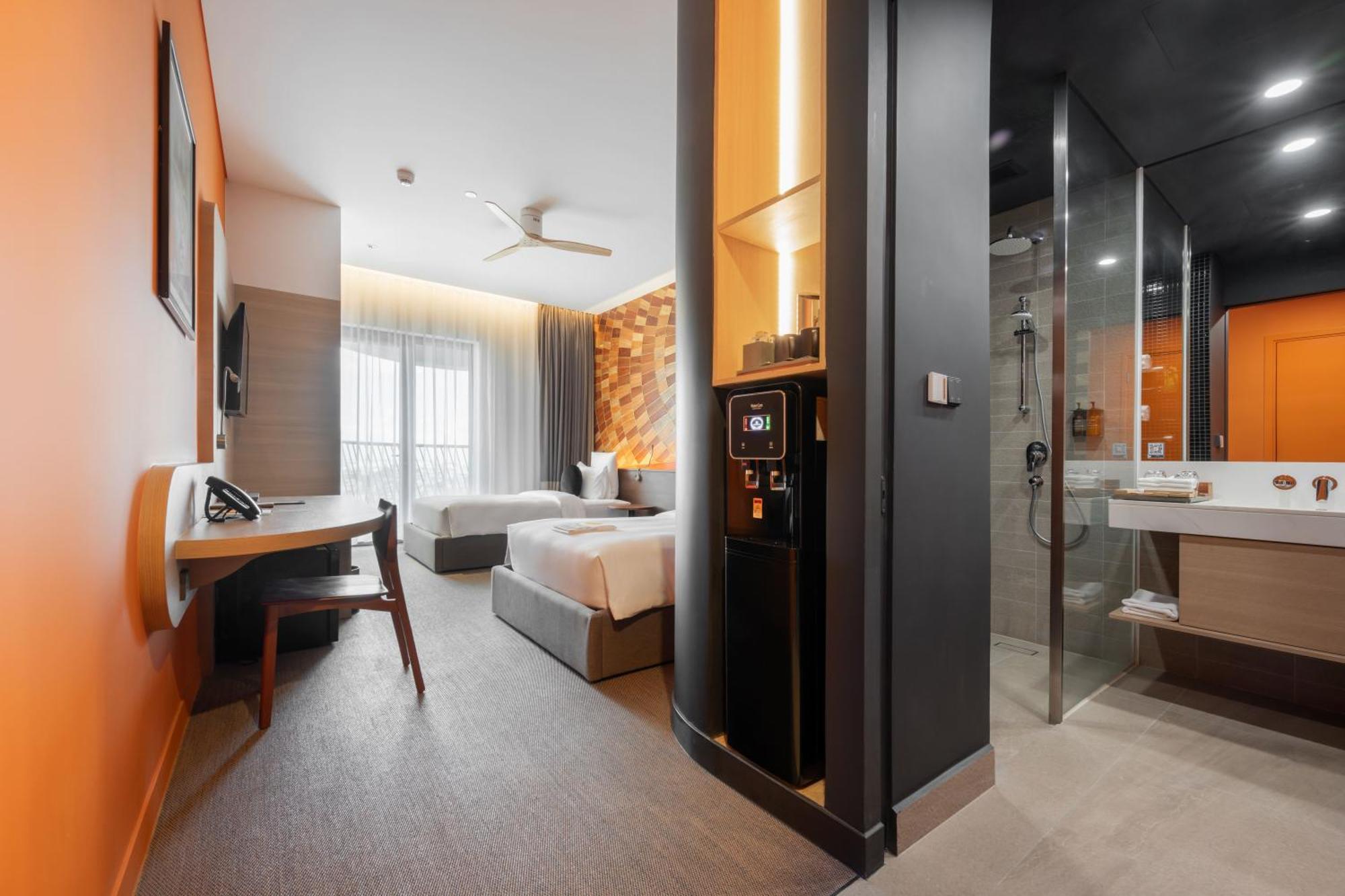 Sun & Moon, Riverside Hotel Phnom Penh Ngoại thất bức ảnh